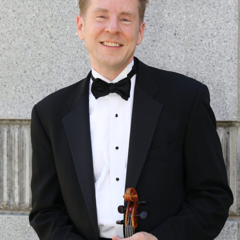 Portrait of Xander Abbe